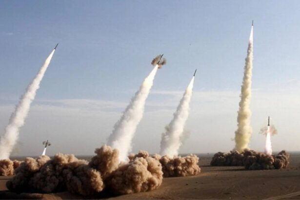 Πόλεμος στο Ιράν: Παρά τις δηλώσεις Τραμπ για εξάντληση πυραύλων, η Τεχεράνη εξαπολύει νέες μαζικές επιθέσεις 109