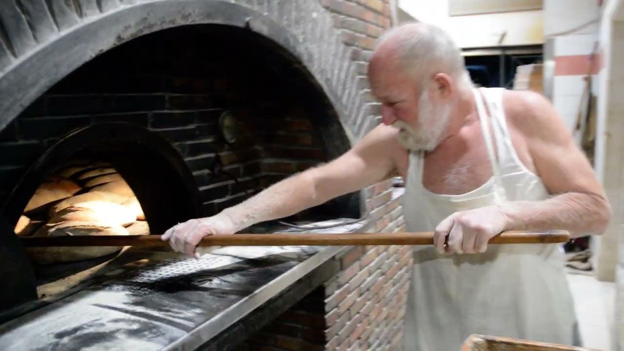 Αφόρητη πίεση στα μαγαζιά της γειτονιάς - Σβήνουν τα περίπτερα. Στη "μέγγενη" φούρνοι, καφέ, ταβέρνες 3