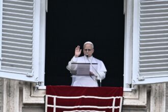 Βατικανό: O πάπας στηλιτεύει την "αποτρόπαια βία" στο Ιράν, ζητά εκεχειρία 21
