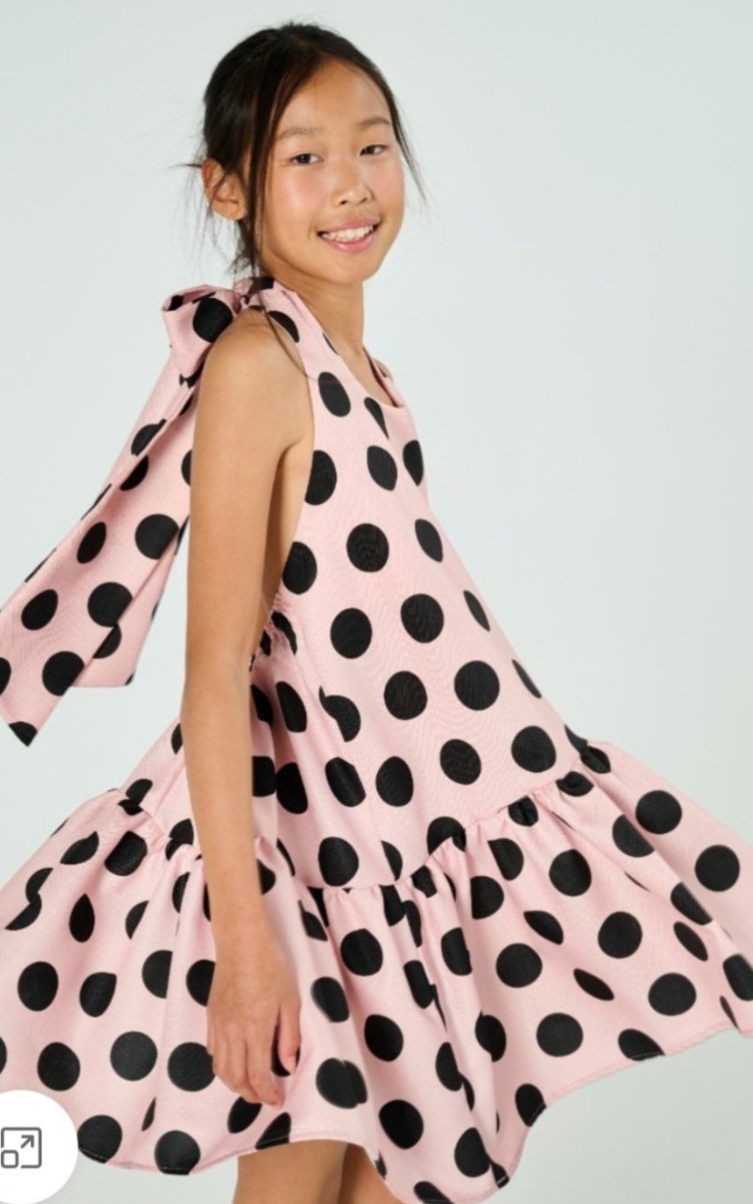 Παιδικές βιτρίνες γεμάτες φως Πασχαλιάς, χρώμα και αγάπη 15