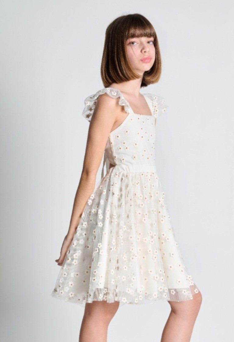 Παιδικές βιτρίνες γεμάτες φως Πασχαλιάς, χρώμα και αγάπη 19