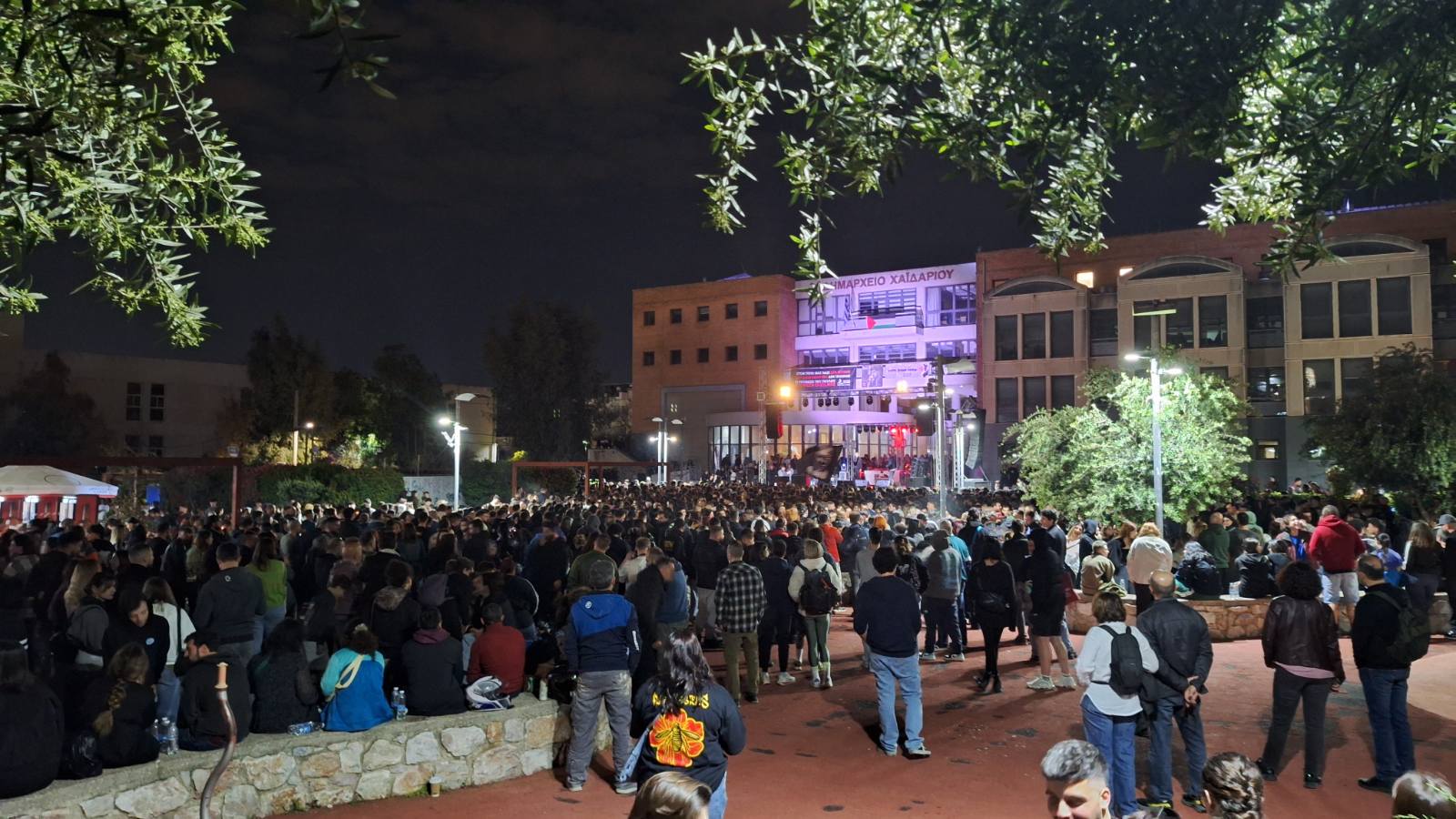 Πλήθος νέου κόσμου στη συναυλία για τον Παύλο Φύσσα 3