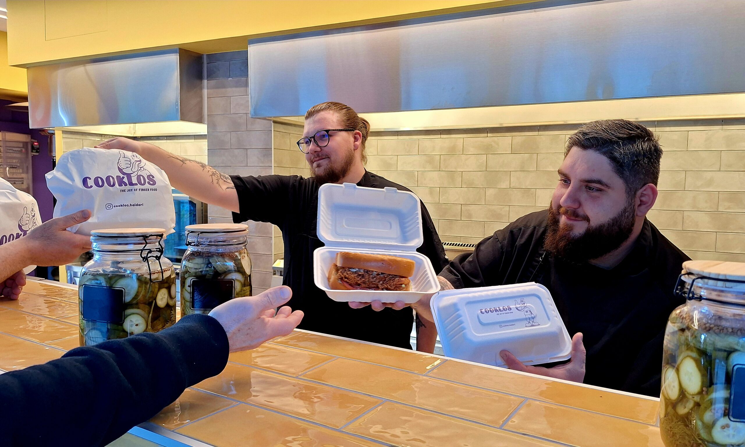 Νέο Street food με άποψη: Το Cooklos δίνει στο Χαϊδάρι τον δικό του γαστρονομικό προορισμό 3