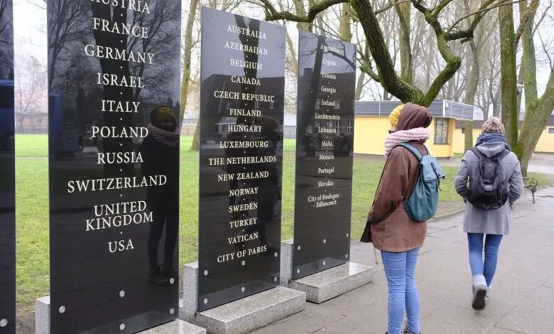 Θα υπήρχε ποτέ περίπτωση να δουν σαν οικόπεδο η Πολωνία το Άουσβιτς και η Γερμανία το Νταχάου; 15