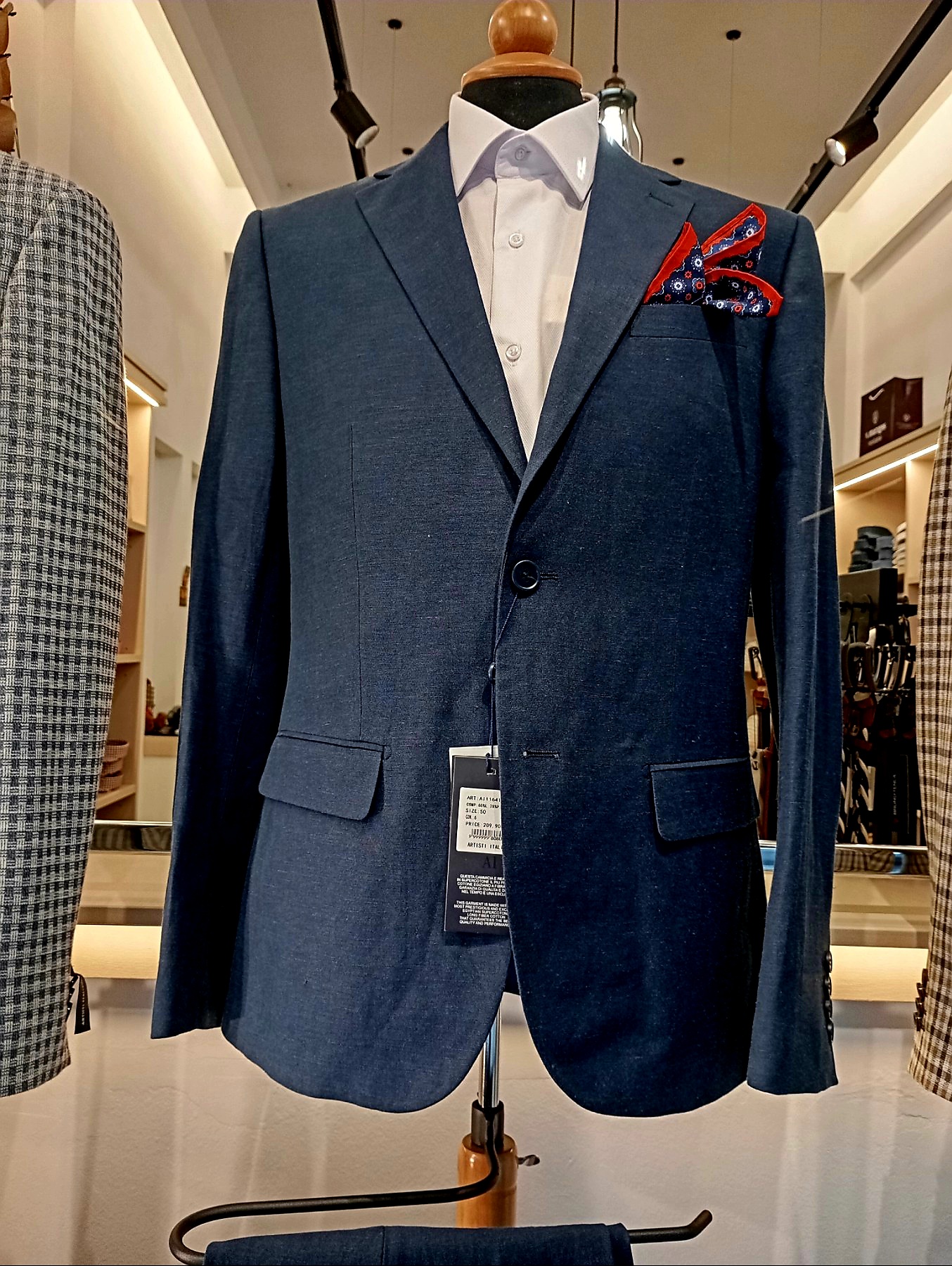 Στο κατάστημα VM του Βασίλη Μαραγκού συναντάμε την τέχνη του ανδρικού style 3