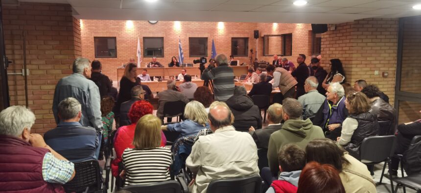 "Ποιο Πάρκο; Είναι το οικοπεδό μας" - Αναπόφευκτη η σύγκρουση κυβέρνησης και Χαϊδαρίου για τη λεηλασία στο Ποικίλο 15