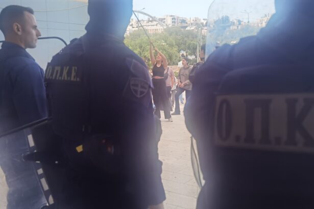 Επεισόδια και χημικά στο Δημαρχείο Χαϊδαρίου 113