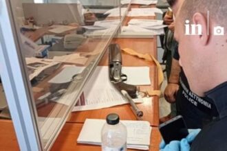 «Εδώ βρίσκεται ο λόγος που έκανα ό,τι έκανα» – Τι γράφουν τα σημειώματα που άφησε ο 89χρονος που τραυμάτισε 5 άτομα 27