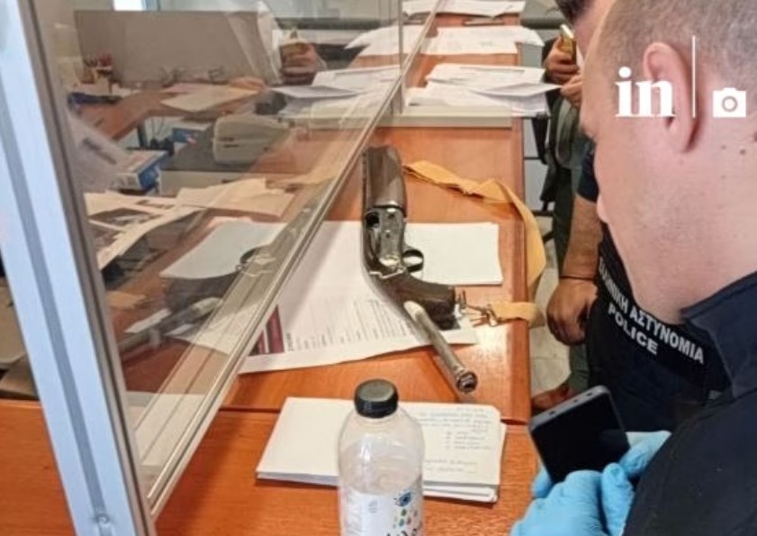 «Εδώ βρίσκεται ο λόγος που έκανα ό,τι έκανα» – Τι γράφουν τα σημειώματα που άφησε ο 89χρονος που τραυμάτισε 5 άτομα 73