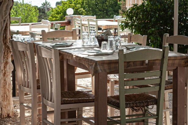 Ο μόνιμος κάτοικος του πεζόδρομου της Καραϊσκάκη έχει μια... ιδιαίτερη καθημερινότητα 107