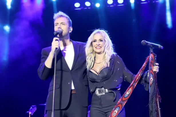 Ο Νικόλας Ραπτάκης ανακοίνωσε το τέλος της συνεργασίας του με την Άννα Βίσση - Η αντίδραση της τραγουδίστριας 115