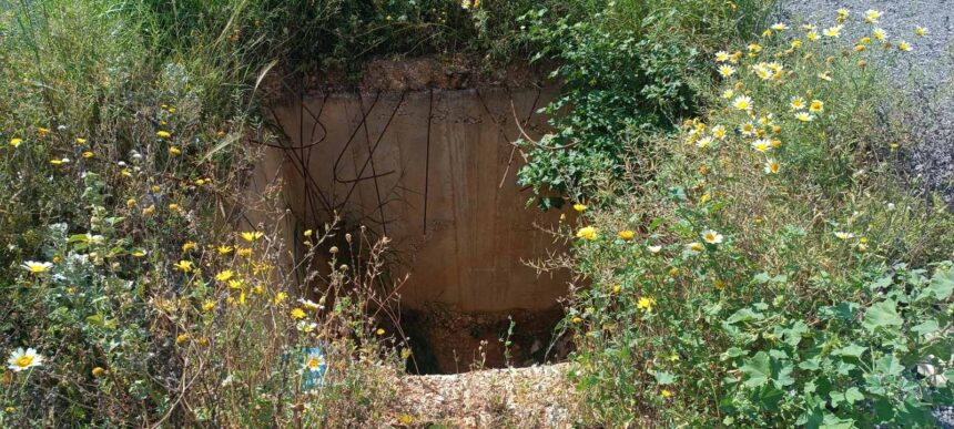 Φρεάτιο - παγίδα βάθους 3 μέτρων δίπλα στη Λεωφόρο Αθηνών 1