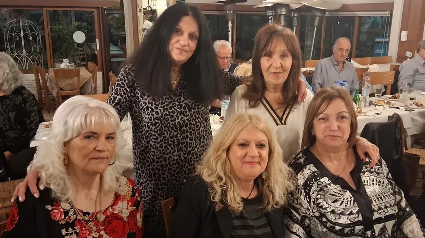 Συμμαθητές... παππούδες και γιαγιάδες, πάντα νέοι! 4 Συμμαθητές... παππούδες και γιαγιάδες, πάντα νέοι! 3