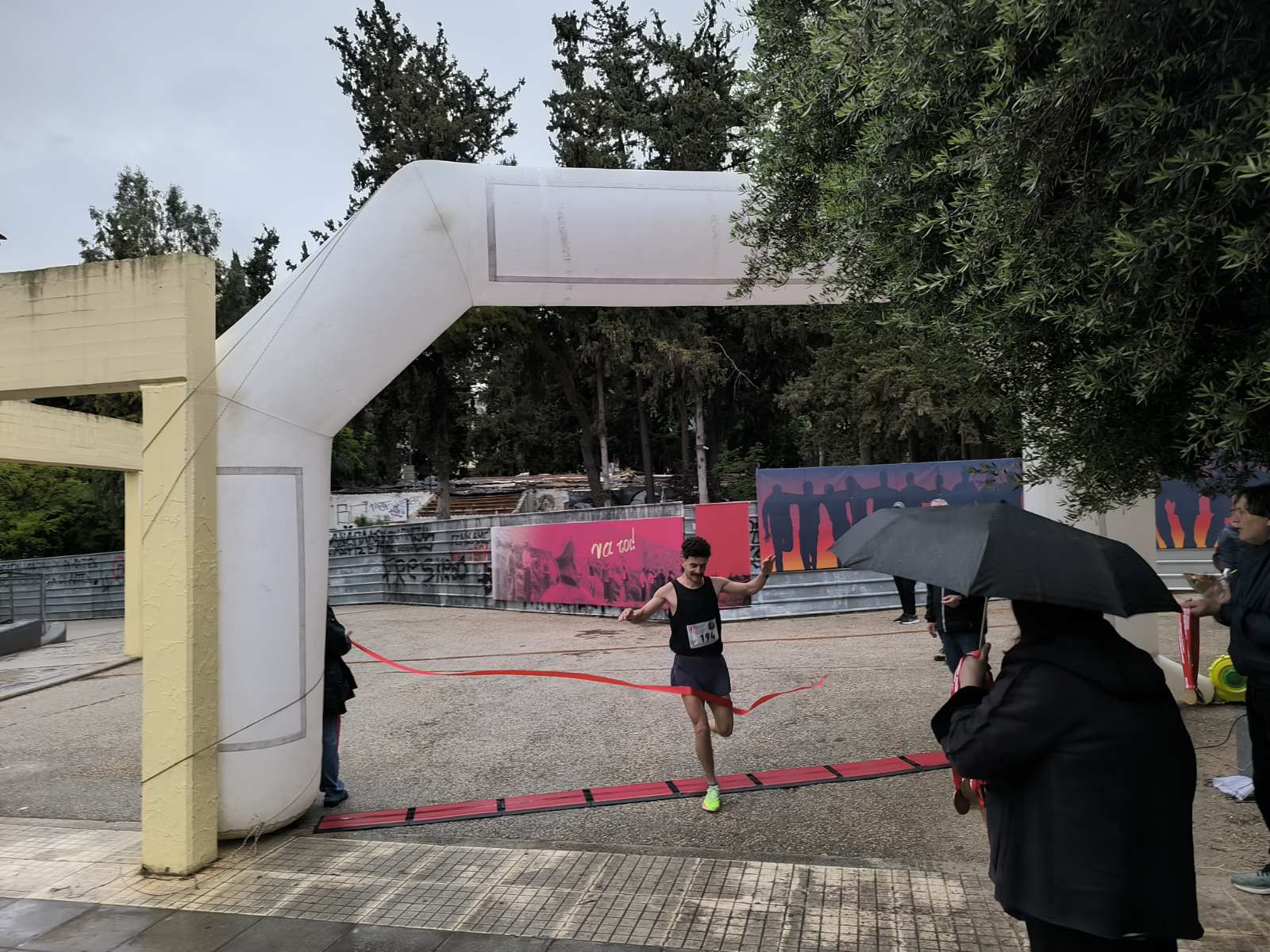Στα βήματα των "200" - Εκατοντάδες δρομείς από το Χαϊδάρι στην Καισαριανή 3