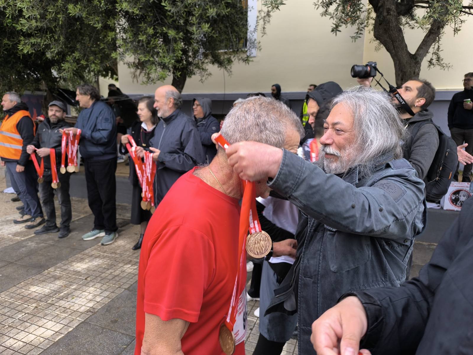 Στα βήματα των "200" - Εκατοντάδες δρομείς από το Χαϊδάρι στην Καισαριανή 5