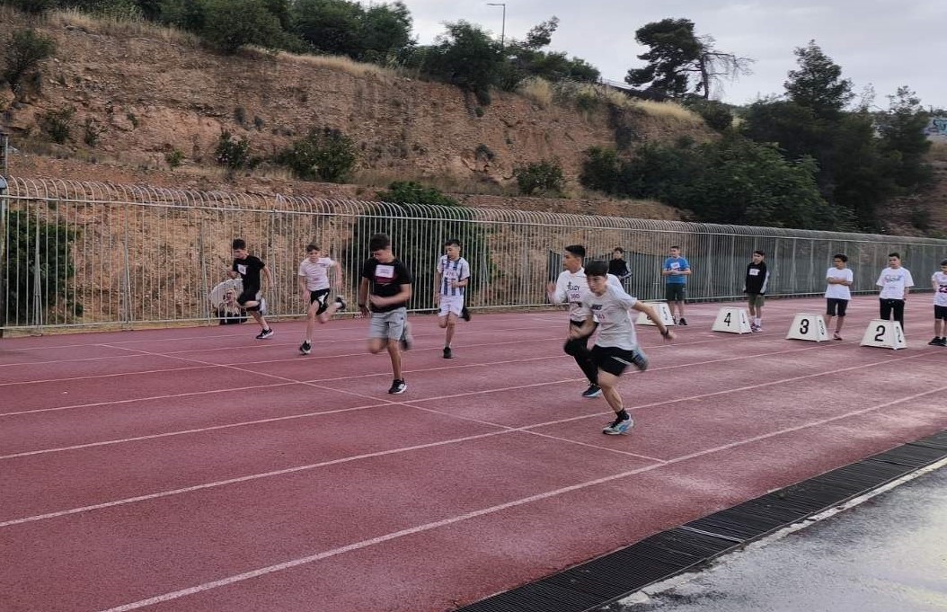 Πάνω από 1.100 μαθητές στο Διήμερο Κλασικού Αθλητισμού! 6 Πάνω από 1.100 μαθητές στο Διήμερο Κλασικού Αθλητισμού! 5