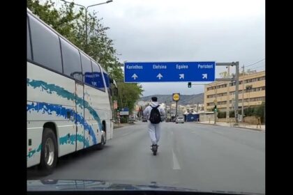 "Σαφάρι" της Τροχαίας για ηλεκτρικά πατίνια 57