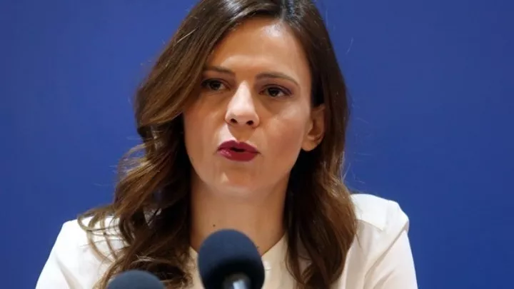 Η Έφη Αχτσιόγλου παραιτήθηκε και από βουλευτής – Τι θα γίνει η βουλευτική έδρα της Δυτικής Αθήνας 15