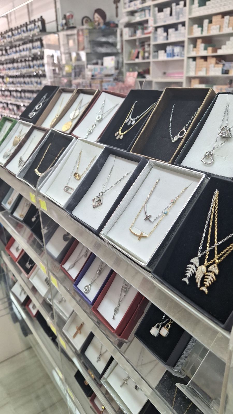 Nant Cosmetics & Perfumes: Ο προορισμός της ομορφιάς στο Δάσος Χαϊδαρίου 8 Nant Cosmetics & Perfumes: Ο προορισμός της ομορφιάς στο Δάσος Χαϊδαρίου 7