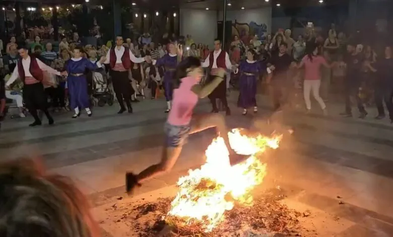 Γιορτή του Κλήδονα στην Πλατεία Παπάγου - Παραδοσιακό γλέντι γύρω από τη φωτιά 15