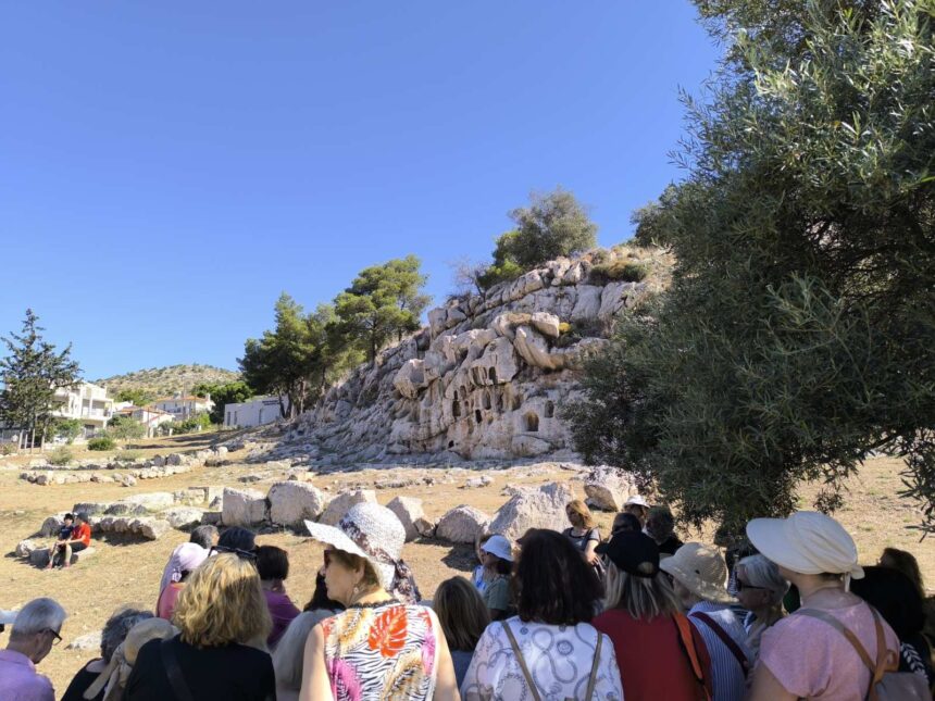 Επίσκεψη στο Ιερό της Αφροδίτης για τα ΚΑΠΗ του Δήμου 1