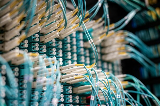 ΔΕΗ και Vodafone ενώνουν τις δυνάμεις τους στις οπτικές ίνες 97