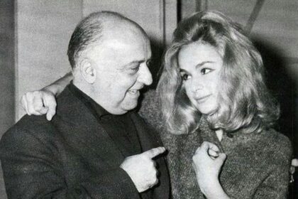 "Του κυρ Αλέκου τα τραγούδια": Μουσικοθεατρική παράσταση στο Δημαρχείο Χαϊδαρίου 69