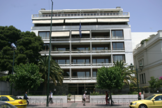 Σχέδιο μονιμοποίησης συμβασιούχων στο Δημόσιο 25