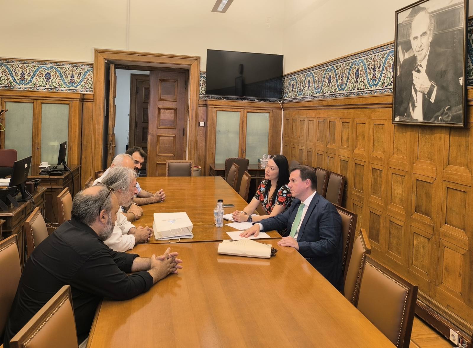 Μπαράζ επαφών Σελέκου με τα κοινοβουλευτικά κόμματα για το ταμείο του Δήμου 4 Μπαράζ επαφών Σελέκου με τα κοινοβουλευτικά κόμματα για το ταμείο του Δήμου 3