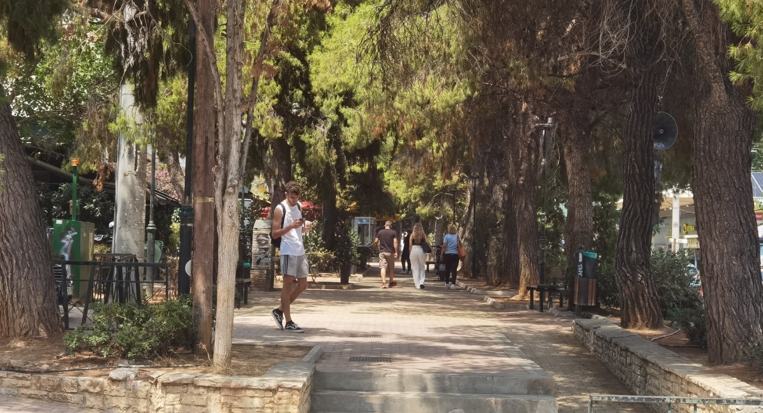 Χαϊδάρι: "Ευχαριστώ τον ήρωα που έσωσε το παιδί μου παιδί μου στο δρόμο" 3