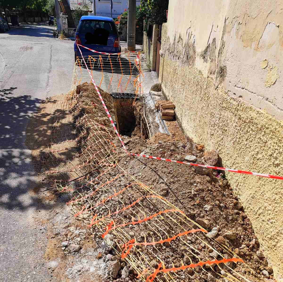 Τρύπα ανωνύμου προς Αγία Μαρίνα 4 Τρύπα ανωνύμου προς Αγία Μαρίνα 3