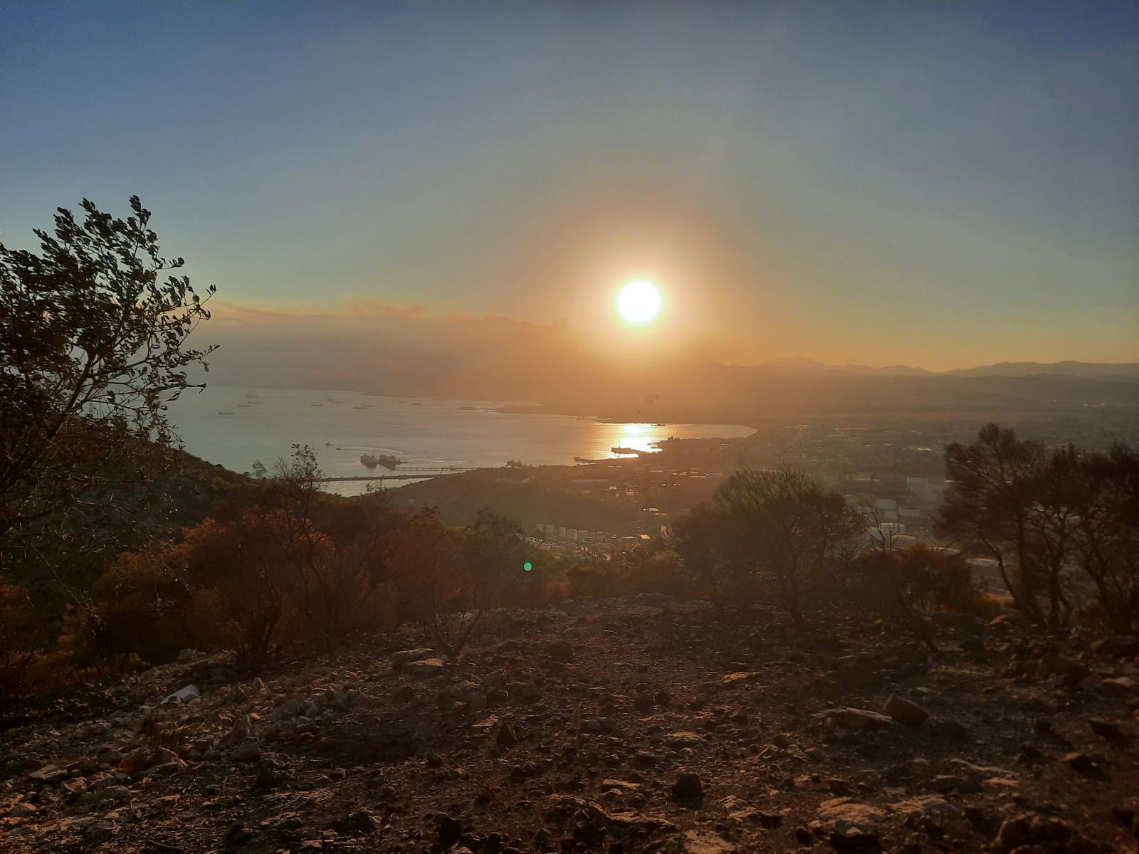 Οδοιπορικό στο Ποικίλο: Μεγάλη ζημιά... αλλά τη γλιτώσαμε! - Φωτογραφίες και βίντεο 10 Οδοιπορικό στο Ποικίλο: Μεγάλη ζημιά... αλλά τη γλιτώσαμε! - Φωτογραφίες και βίντεο 9