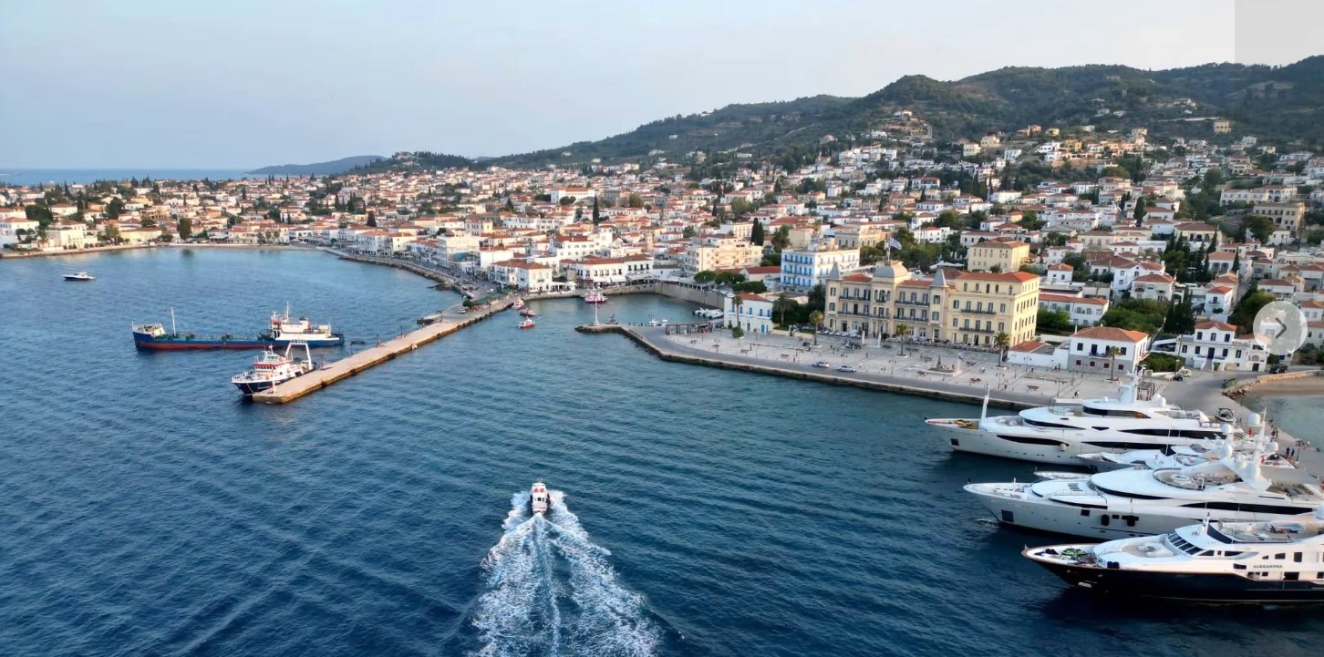 Μονοήμερη Απόδραση 2/9: Πόρτο Χέλι - Σπέτσες με το MG Travel 7