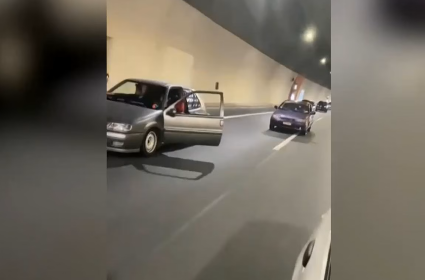 "Κινητή ντίσκο": Οδηγούσε στην Κακιά Σκάλα με απολύτως παράλογο τρόπο 59