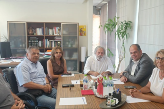 Ο πρέσβης της Παλαιστίνης στο Δημαρχείο Χαϊδαρίου 24