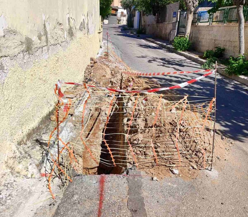Τρύπα ανωνύμου προς Αγία Μαρίνα 1
