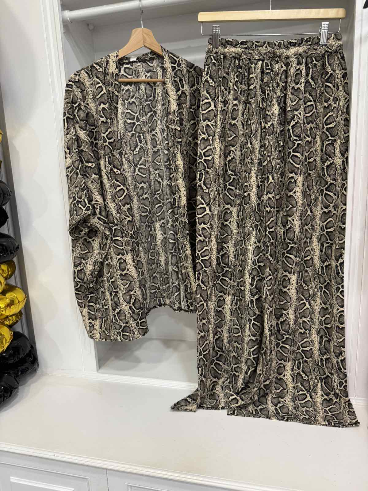 ΟΛΑ 10€ & 20€ - Η νέα φθινοπωρινή συλλογή τού Be Queen of Fashion είναι εδώ! 28 ΟΛΑ 10€ & 20€ - Η νέα φθινοπωρινή συλλογή τού Be Queen of Fashion είναι εδώ! 27