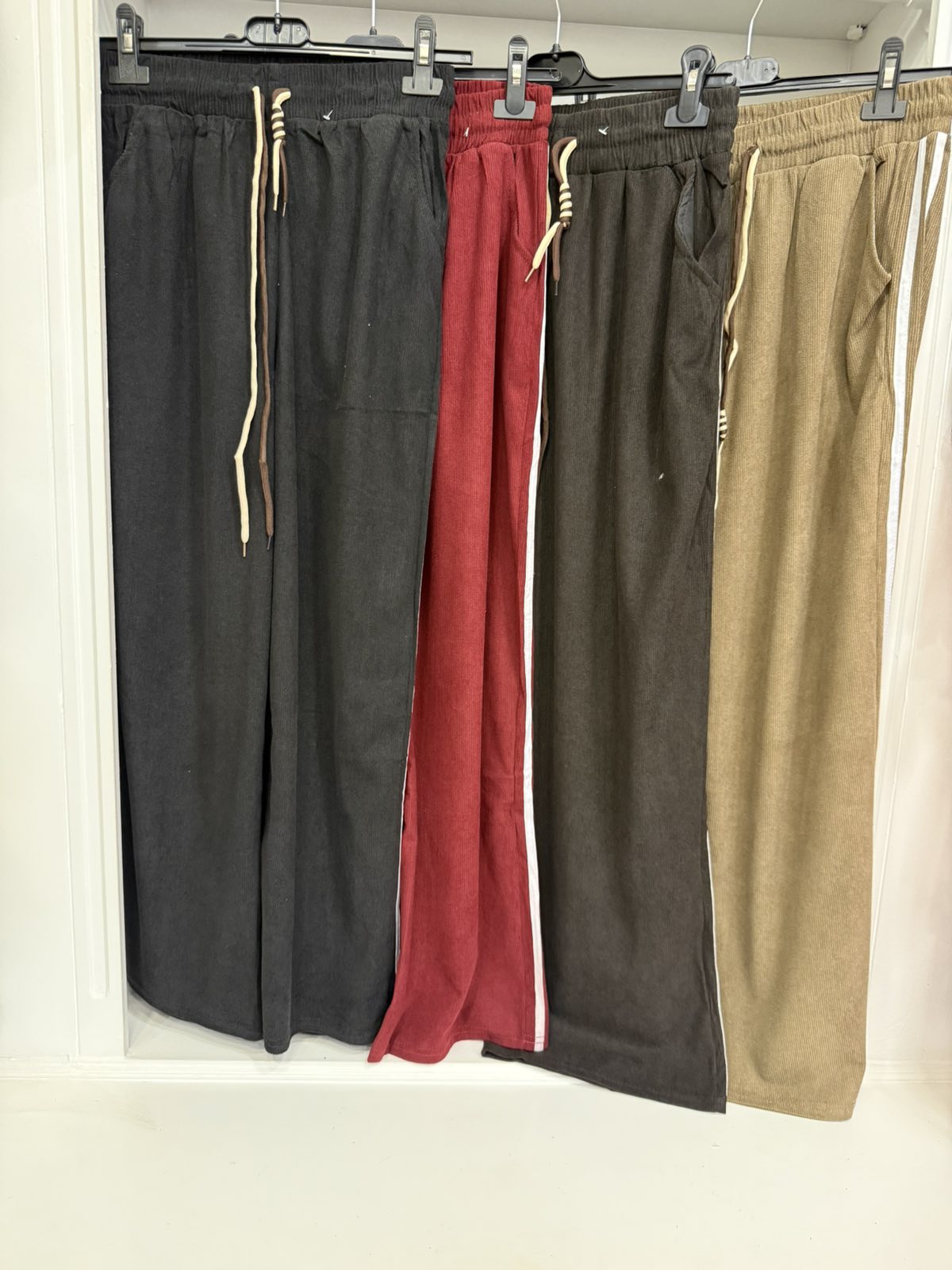ΟΛΑ 10€ & 20€ - Η νέα φθινοπωρινή συλλογή τού Be Queen of Fashion είναι εδώ! 16 ΟΛΑ 10€ & 20€ - Η νέα φθινοπωρινή συλλογή τού Be Queen of Fashion είναι εδώ! 15