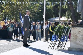 Ο Αποστόλης Θεοφίλης ρίχνει τη "σκιά" του Σαμαρά στο Χαϊδάρι - Ανατροπές και πολιτικές ανακατατάξεις 25