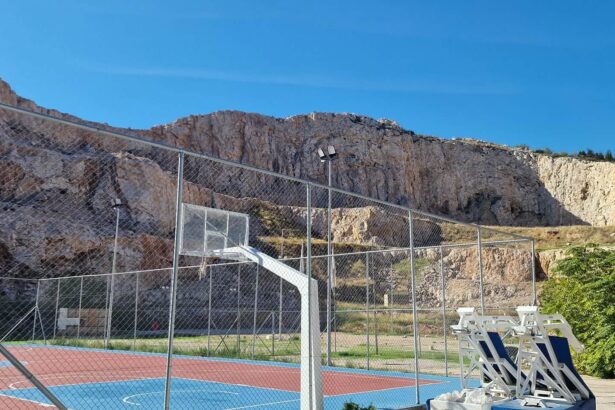Όρος Αιγάλεω: Κακουργηματική δίωξη στον δήμαρχο που έφτιαξε γήπεδα σε νταμάρι 95