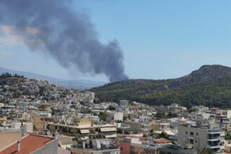 Φωτιά και πυκνοί καπνοί στον Κηφισό - Μήνυμα 112 στους κατοίκους της Αττικής 23