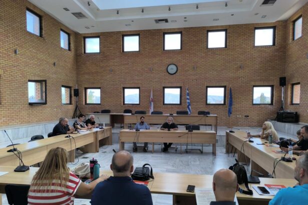 Συναντήσεις της Δημοτικής Αρχής με τους διευθυντές των σχολείων του Χαϊδαρίου  97