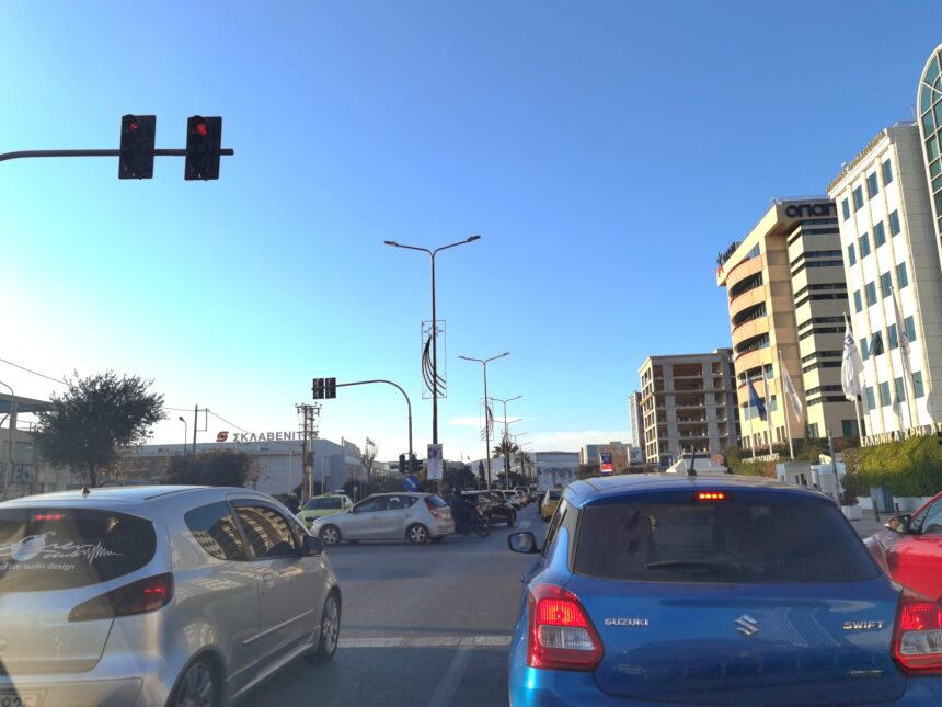 Ξεκινάει σήμερα η ψηφιακή μάχη της ΕΛΑΣ για το κυκλοφοριακό: Drones, κάμερες και AI 15