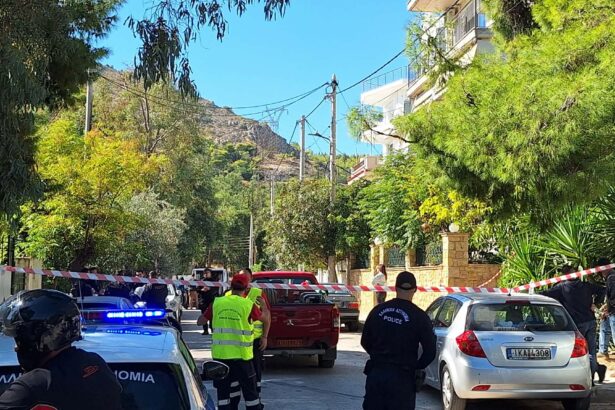Συνεχίζεται η κινητοποίηση για τη χειροβομβίδα στο πάρκο - Συζητήθηκε η εκκένωση σχολείου 93