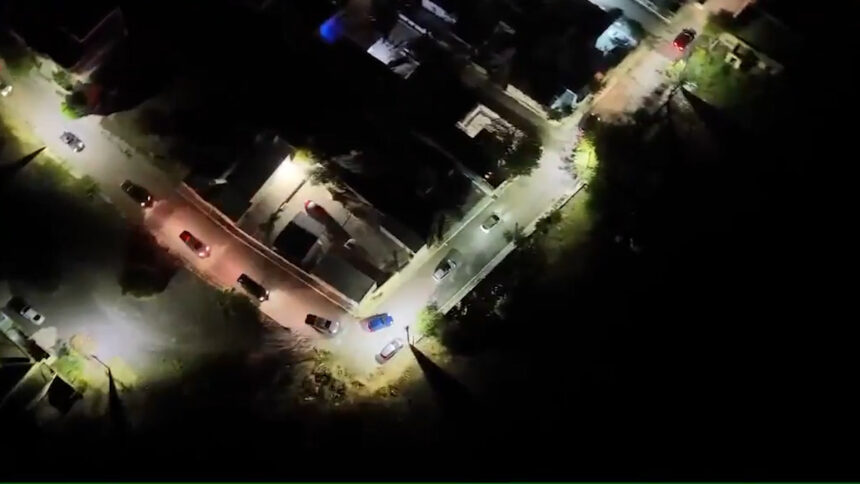 Βίντεο από drone: Η έφοδος της ΕΛ.ΑΣ. σε καταυλισμό στα Μέγαρα που διέλυσε επικίνδυνη συμμορία 15
