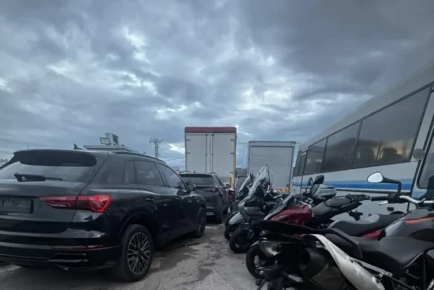 Πολυμελής σπείρα "άρπαζε" από γειτονιές της Αθήνας αυτοκίνητα και μοτοσικλέτες 89