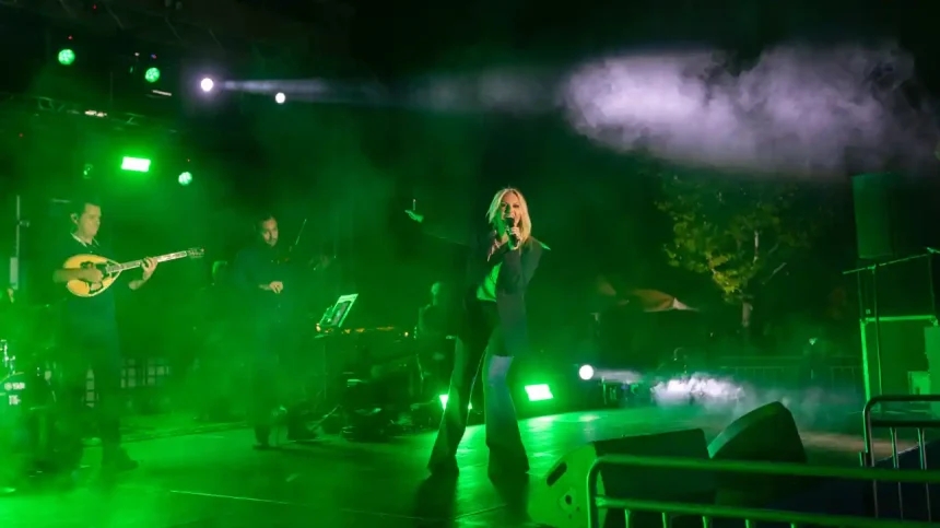 Φινάλε με «λαοθάλασσα» στον Ασπρόπυργο: Η Πέγκυ Ζήνα αποθέωσε τα «Θριάσια 2026» 3