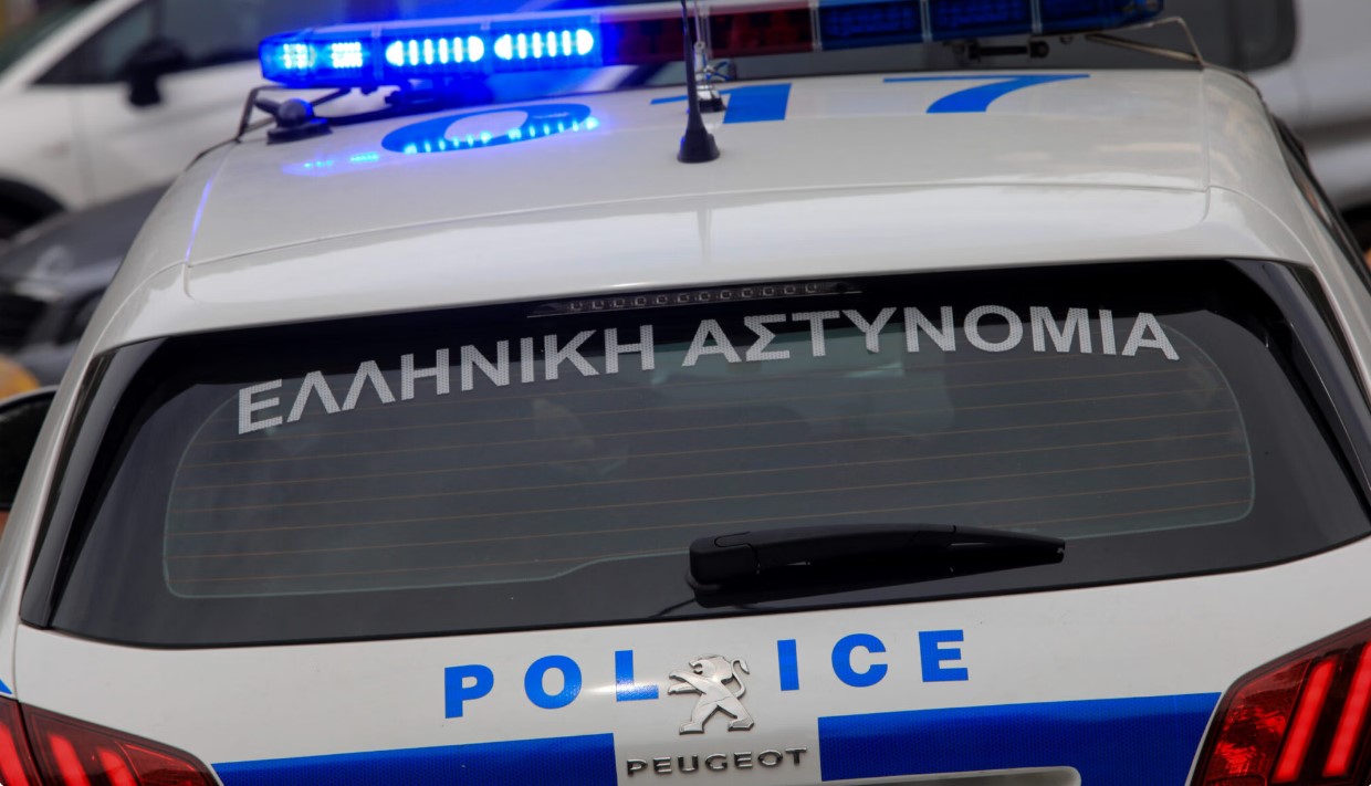Αστυνομικός εκτός υπηρεσίας συνέλαβε κλέφτη στην Στρ. Καραϊσκάκη 3